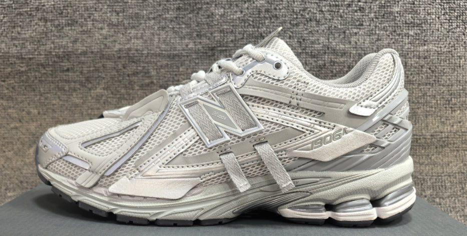 New Balance 1906A “ Concrete Silver Metallic”