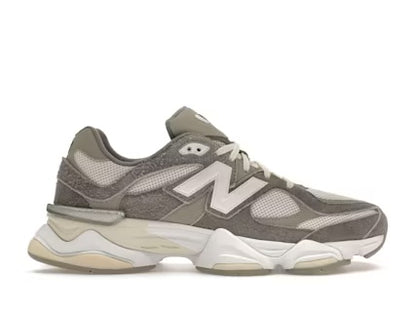 New Balance 9060 “ Grey/ white”