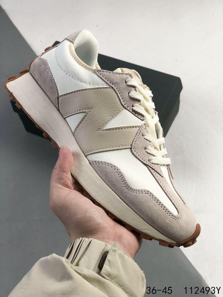 New Balance 327