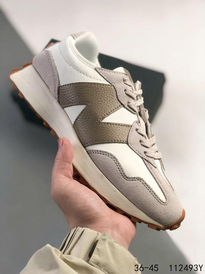 New Balance 327
