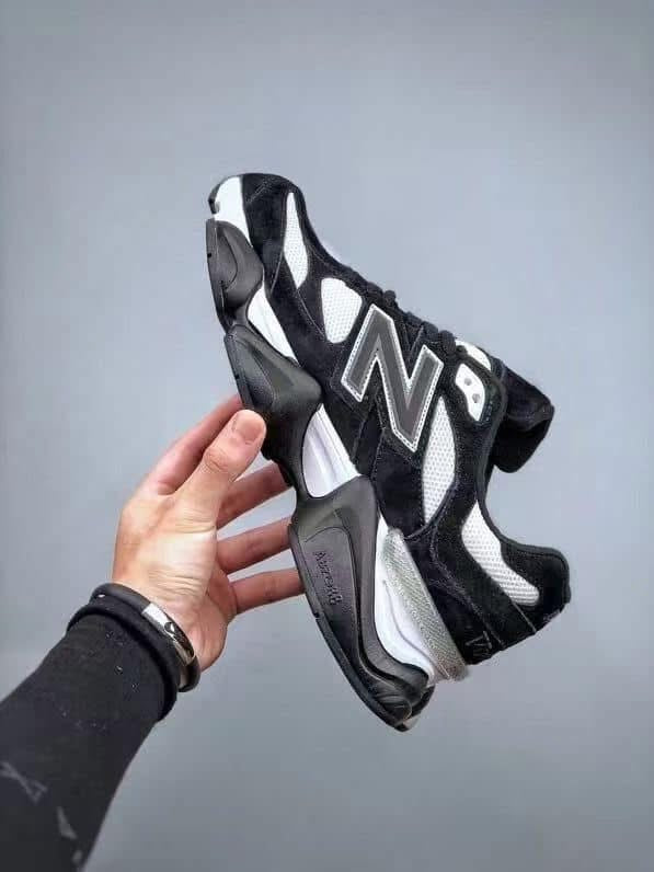 New Balance 9060 “Black/white”