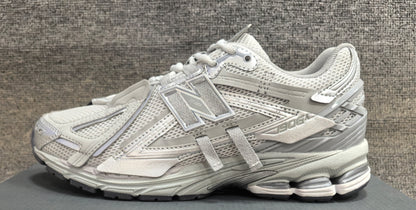 New Balance 1906A “ Concrete Silver Metallic”
