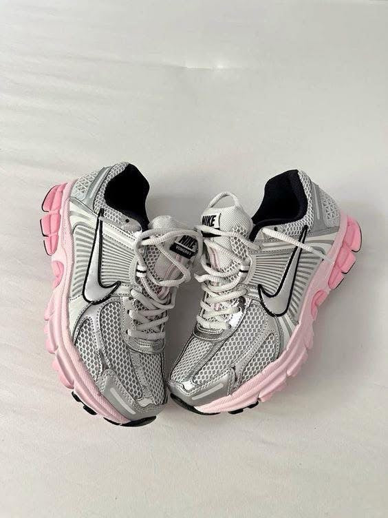 Nike Vomero 5 “PINK SILVER”