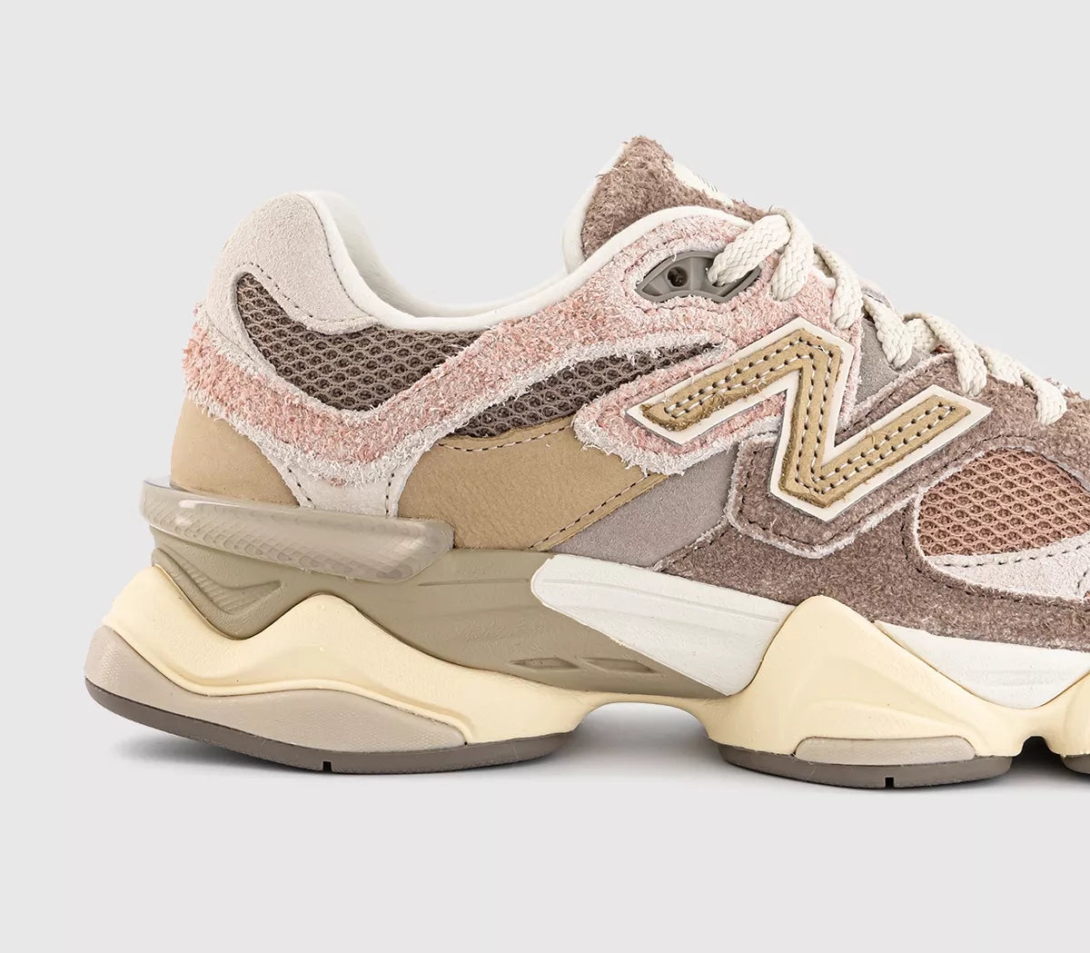 New Balance 9060 “ Landslice Mushroom”