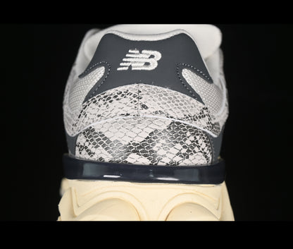 New Balance 9060 “ White Snake”
