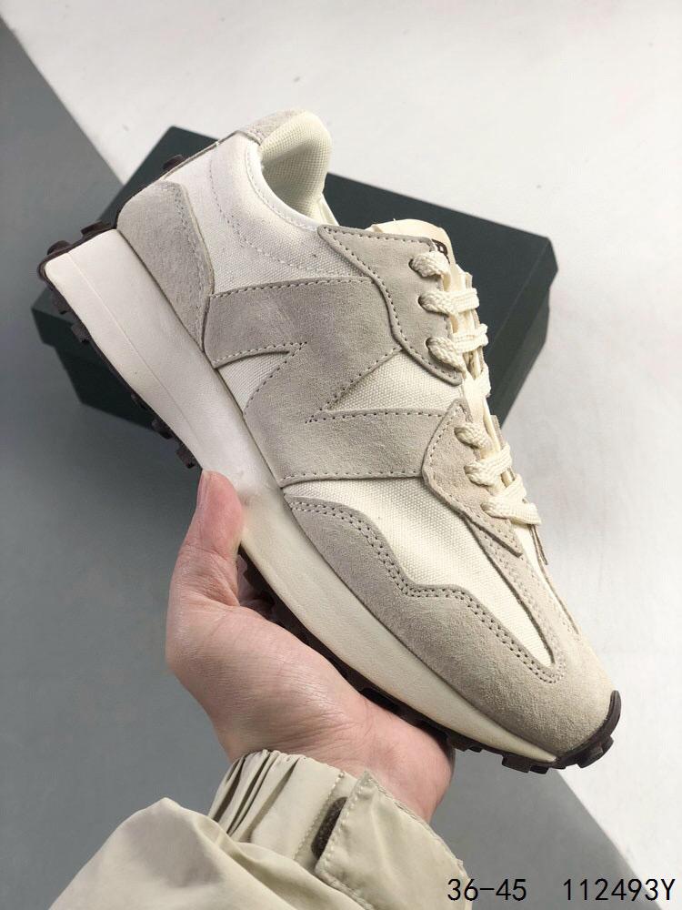 New Balance 327