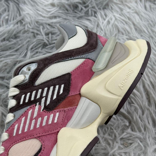 New Balance 9060 “Cherry Blossom”